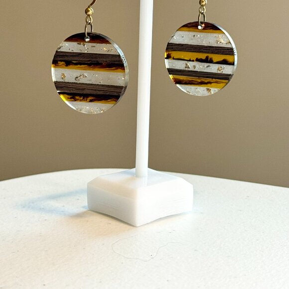 New Handmade Retro Walnut Gold Leaf Resin Boho Circle Earrings - Picture 3 of 7